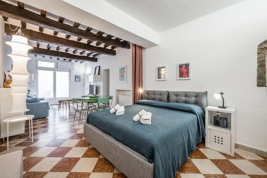 Casa Camilla - Arty Suite Nel Centro Storico Parma Eksteriør bilde